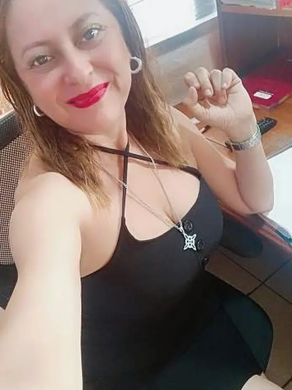 Paola, 37 ans, tchat coquin à Aix-en-Provence
