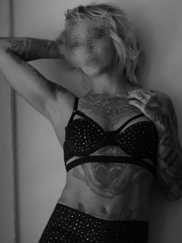 Ilona, 24 ans, tchat coquin à Avignon