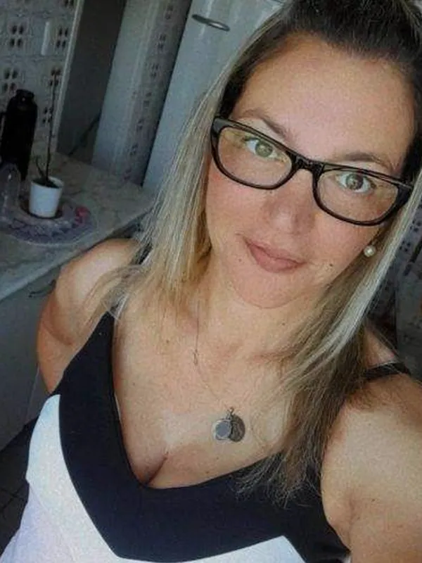 Olivia, 40 ans, tchat coquin à Marseille