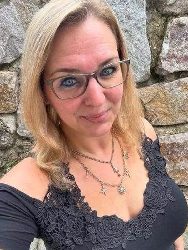 Maëva, 28 ans, tchat coquin à Perpignan