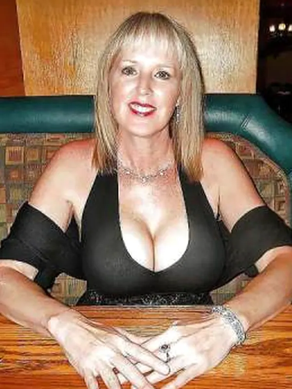 Christelle, 47 ans, tchat coquin à Rennes