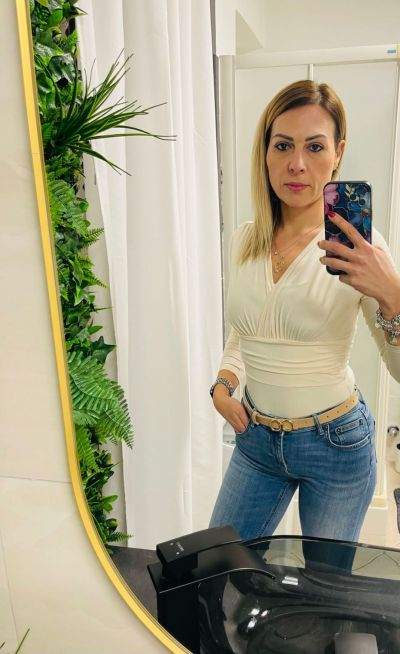 tchat sexy - Matoury - Prof stricte en classe, coquine en privé : Chelsea cherche conversations sans filtres à Matoury