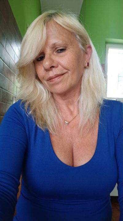 tchat sexy - Saint-Herblain - Patronne en manque de tchat coquin à Saint-Herblain, femme sexy qui aime exciter les mecs