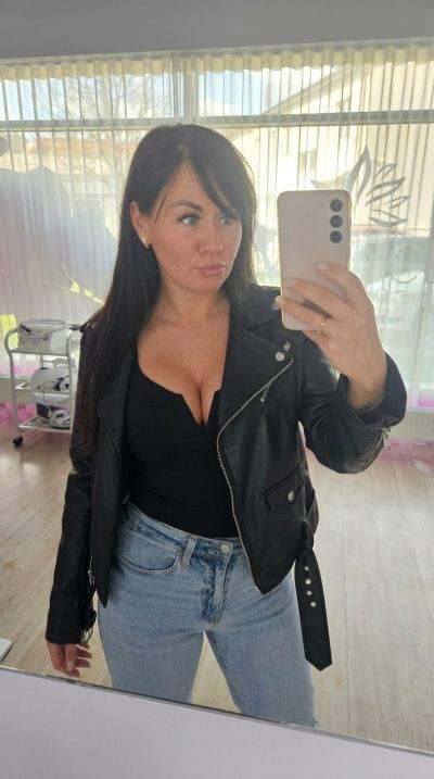 tchat sexy - Besançon - Besançon : Nadia te propose un tchat séduction sans filtres, juste du désir brut