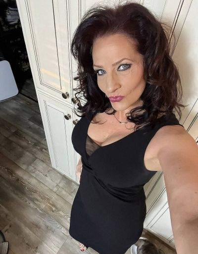 tchat sexy - Lille - Osez le tchat sexy privé avec une gymnaste qui n&rsquo;attend que vous à Lille